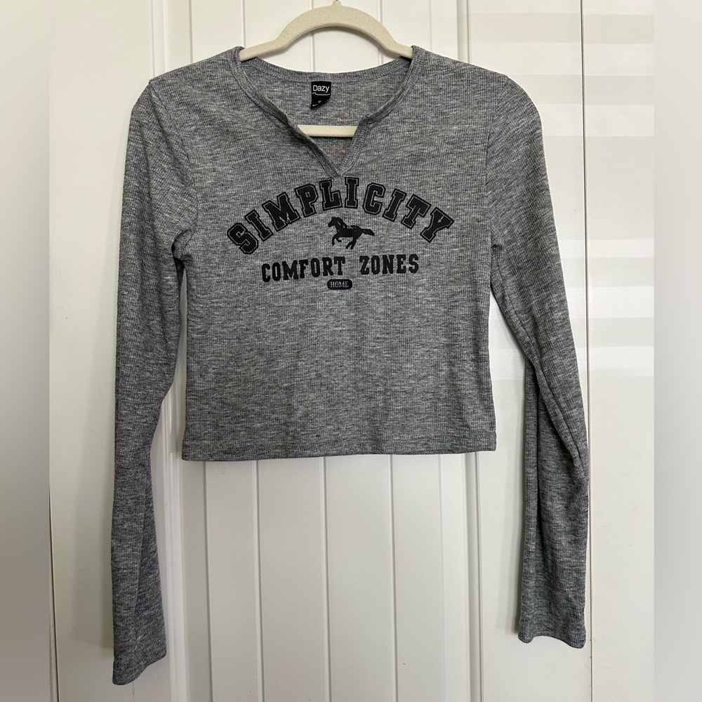 Gray Long Sleeve Fitted Crop Tee